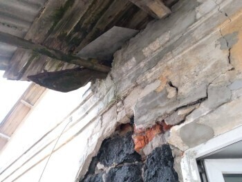 В Калуге восстановили крышу и фасад дома на улице Дзержинского