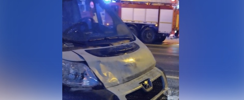 Фото ГУ МЧС России по Калужской области, https://40.mchs.gov.ru/uploads/resize_cache/news/2023-01-31/dtp-v-borovskom-rayone-408-km-avtodorogi-a-108_1675144132952599876__2000x2000__watermark.jpg