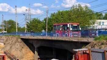 Владислав Шапша провел совещание на транспортной развязке Синие мосты