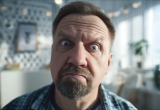 Познакомил отца со своей девушкой, а потом увидел, как они целуются