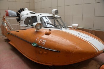 В калужском музее истории космонавтики появились аэросани-амфибия