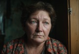 Мама воровала у меня деньги, чтобы "помогать нуждающимся". Хотя я сама в деньгах не купаюсь