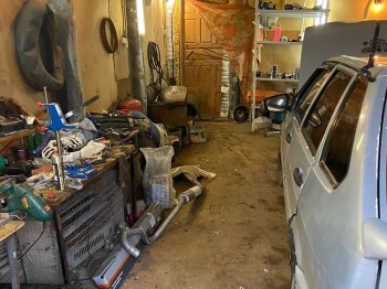 В калужском гараже 20-летнего парня нашли мертвым 