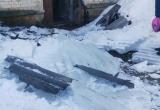 В Калуге вместе с наледью обрушилась крыша жилого дома