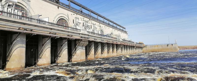 Мегафон предоставил возможность обеспечить надежную связь под водой для работников Нижегородской ГЭС