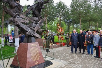 В Калужской области открыли памятник "Воинам – участникам специальной военной операции"