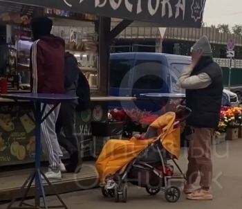 В Обнинске у пьяных родителей после скандального видео полиция забрала детей 