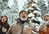 Новый год у красивой ели в лесу рядом с дачей встретили с пустыми бокалами &ndash; тесть потерял шампанское
