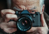 Сначала расстроился, когда сын спихнул мне свою старую &laquo;зеркалку&raquo;, но вскоре открыл первую выставку фоторабот