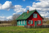 Маме дача была не нужна, пока мы ее не продали. Теперь у нее эта дача с языка не сходит