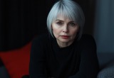 Мама подбила мою младшую сестру набрать на себя кредитов, а теперь обе сидят и ждут, когда я их спасу
