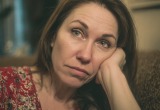 - Мы с дочкой подруги, она мне всё доверяет, - хвастается дочь, - а я вижу большие проблемы