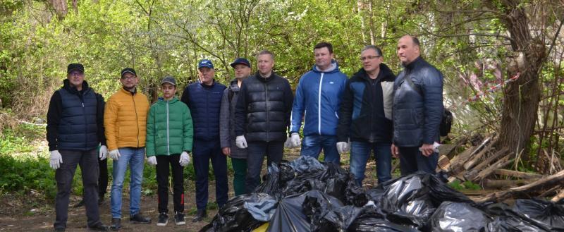 В Калуге прошёл семейный фестиваль-субботник «Чисто Калуга»