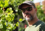 Свёкор недоволен, что у нас растёт дочь. Он мечтал о внуке, а второго ребёнка мы заводить не планируем