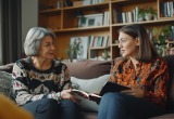 Свекровь не может свыкнуться с тем, что мы с мужем переезжаем в столицу. Плачется всем родственникам, что мы ее бросаем