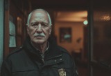 Папа на пенсии устроился охранником в общежитие, и теперь его уважают все студенты