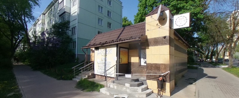 https://yandex.ru/maps/org/svoi_v_doski/231073028933/?filter=alternate_vertical%3ARequestWindow&l=stv%2Csta&ll=36.270392%2C54.509818&mode=search&panorama%5Bdirection%5D=31.073058%2C0.373792&panorama%5Bfull%5D=true&panorama%5Bpoint%5D=36.270745%2C54.509884&panorama%5Bspan%5D=100.695871%2C60.000000&sctx=ZAAAAAgBEAAaKAoSCbu2t1uSH0JAEd0kBoGVQUtAEhIJYk1lUdhFoT8R4297gsR2hz8iBgABAgMEBSgKOABA5KINSAFqAnJ1nQHNzMw9oAEAqAEAvQEnkFN7wgEGxbaa6NwGggJU0LHQsNGAIMKr0KHQstC%2B0Lgg0LIg0LTQvtGB0LrQuMK7INC90LAg0J3QuNC60L7Qu9C%2BLdCa0L7Qt9C40L3RgdC60L7QuSAg0LrQsNC70YPQs9CwigIAkgIBNpoCDGRlc2t0b3AtbWFwcw%3D%3D&sll=36.270392%2C54.509818&source=serp_navig&sspn=0.001927%2C0.000654&text=%D0%B1%D0%B0%D1%80%20%C2%AB%D0%A1%D0%B2%D0%BE%D0%B8%20%D0%B2%20%D0%B4%D0%BE%D1%81%D0%BA%D0%B8%C2%BB%20%D0%BD%D0%B0%20%D0%9D%D0%B8%D0%BA%D0%BE%D0%BB%D0%BE-%D0%9A%D0%BE%D0%B7%D0%B8%D0%BD%D1%81%D0%BA%D0%BE%D0%B9%20%20%D0%BA%D0%B0%D0%BB%D1%83%D0%B3%D0%B0&z=19.77 Яндекс.Карты