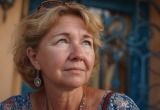 Полудикая бабка настолько боялась ограбления, что составила досье на всех жильцов подъезда