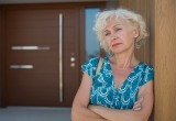Соседка-неряха стала наращивать ресницы на дому и чуть не угробила мою дочь