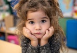 Одногруппница дочери принесла в сад телефон, в который дети все утро играли. А у нас дома экранное время строго ограничено