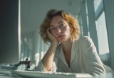 - А что столько места зазря пропадает? – решила коллега и устроила в нашем офисе теплицу