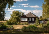 Свекровь на огороде заставляет работать только меня. Пока вторая сноха прохлаждается и малину ест