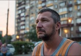 Чудаковатый сосед постоянно приставал к нашей дочке с химией, но жена нашла способ его отвадить