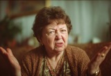 Истеричная свекровь недовольна тем, что ее сыночка всегда выбирает свою жену, а не мать