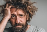 Друг пообещал сделать ремонт дешевле, а взял дороже, потому что я “могу заплатить”