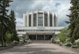 Внучка поступила в столичный вуз, и сноха требует денег на покупку ей квартиры. Но я ни рубля не дам