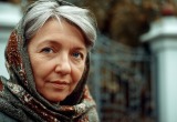 - Могли бы и мне что-то купить на память! - соседка постоянно требует от нас подарков из путешествий