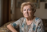 Свекровь, чтобы мальчик не перенапрягался, тайком сделала внуку освобождение от физкультуры