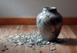 Свидание с мужчиной закончилось крахом, когда моя собака разбила его дорогую вазу