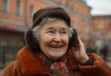 Бабушка открыла для себя прелесть путешествий по ближайшим городам. Так её теперь дома не застать