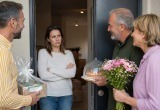 При переезде родня нервы трепала, а теперь сюсюкают и стараются наладить отношения