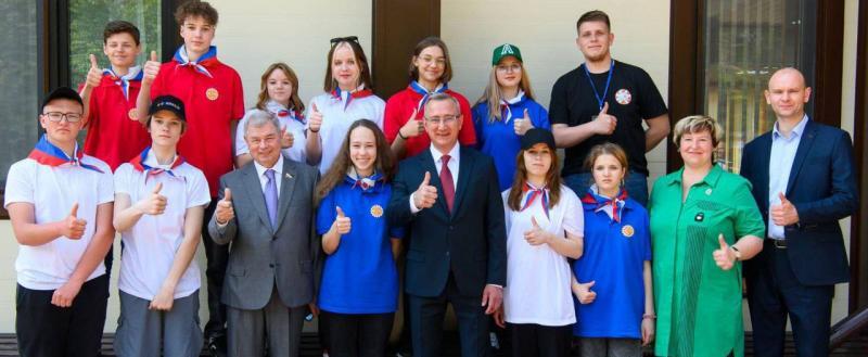 Анатолий Артамонов