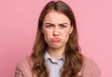Дочь решила притащить в мой дом мужика с ребёнком и собакой