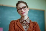 - Даша, не делись с Полиной! Она же тебе не дала вчера куклу, - стравливала детей воспитательница