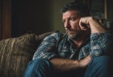 Сын развёлся два года назад, а от бывшей всё никак не может избавиться 