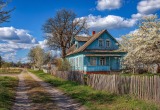 Родители десять лет делают ремонт в доме, который можно продать &mdash; и всем купить квартиры