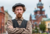 Брат живёт в поселке, работает в банке, растит двух детей &mdash; и уже пять лет занимает у меня деньги