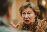 Тёща переехала к нам жить и стала хозяйкой квартиры, но заботит это только меня