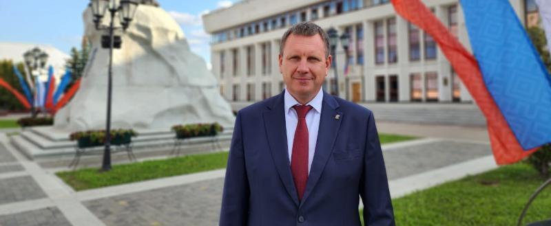 Председатель Законодательного Собрания поздравляет калужан с Днём космонавтики