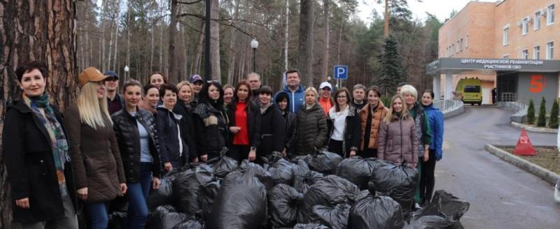 Коллектив аппарата Думы провел в Калуге субботник 