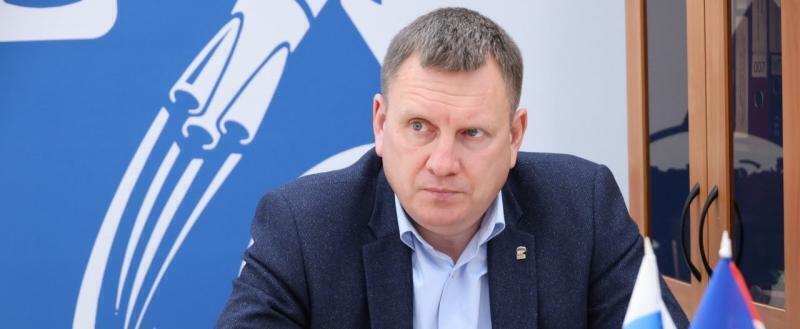 Геннадий Новосельцев поздравил с Днём российского парламентаризм