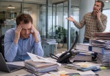 Чтобы спихнуть мне своих проблемных клиентов, коллега придумал байку о больной жене, а я чуть психику не сломал