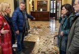 Соседи сами отказались от консьержки, а теперь жалуются на беспорядок