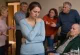 Вся родня ругается, что я съехала от отца - больного человека. А как помогать - так всем не до него