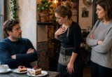 Мой постоянный гость всегда заказывал два куска торта и сидел один. Я решила его спасти и просчиталась