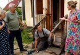 - Могли бы сразу построить дачу нормально! - возмутилась невестка, когда мы попросили сына починить крыльцо